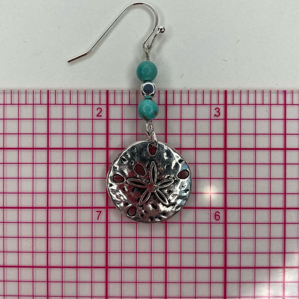 💰 𝕊 𝕠 𝕝 𝕕 💰 Sand Dollar and Turquoise Dangle Earrings - Picture 13 of 15